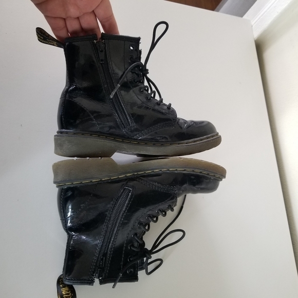 Dr. Martens | 1460 Junior Delaney Boots - Picture 8 of 9